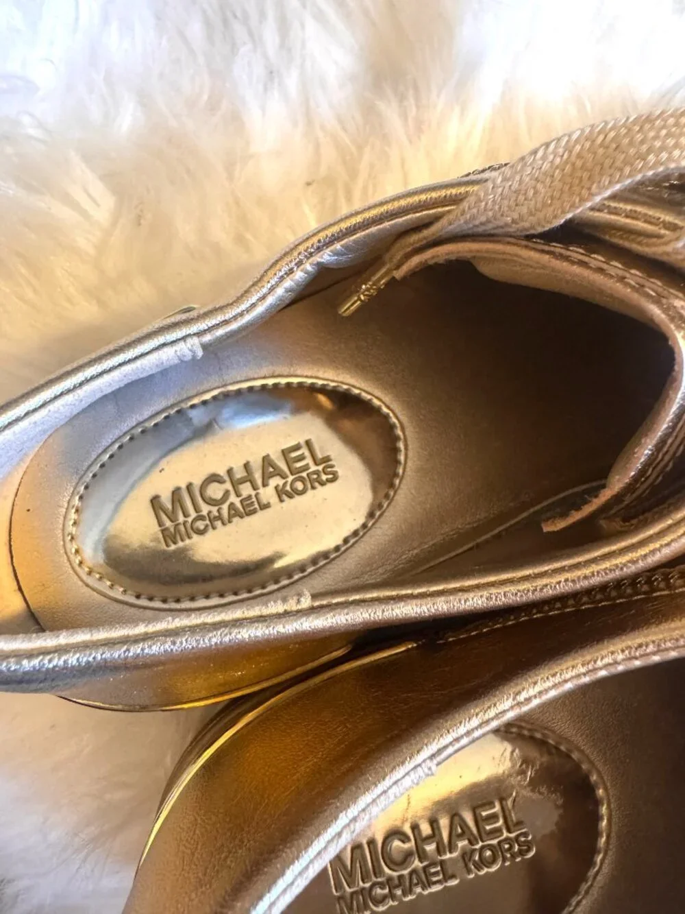 Women Michael Kors  golden leather Chelsie sneakers sz 7,5 NWOT